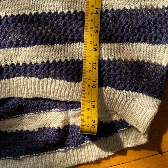 Striped batwing top - Picture 6 of 6